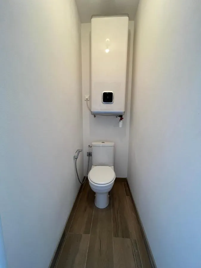 Appartement Renove A 15 Min De Lyon Saint-Fons 0*,  France